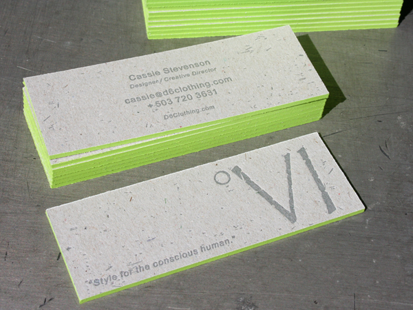 Премиум визитки из дизайнерского картона с окраской торцов