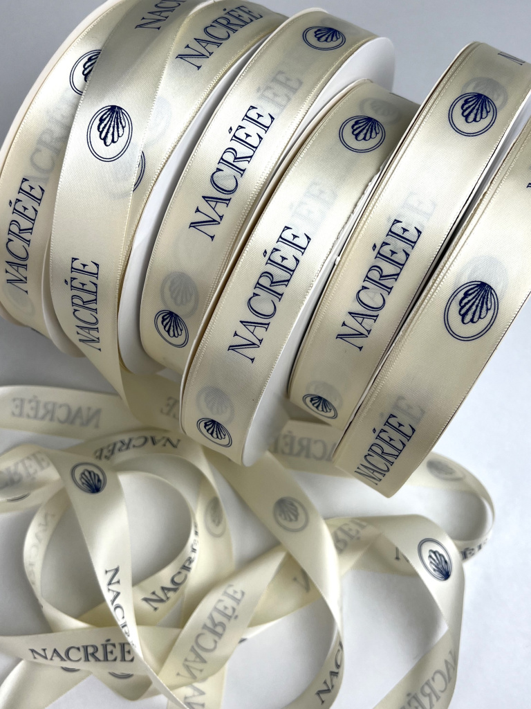 друк на двосторонній атласній стрічці преміум класу